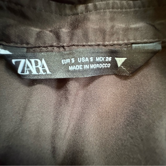 Zara Black Silk Collar Crop Blouse With Shoulder Pads Size 5 - Picture 3 of 8